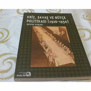 Kriz, Savaş ve Bütçe Politikası (1926 - 1950)                                                                                                                                                                                                                  